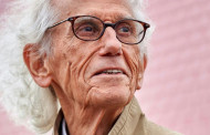 Artist Christo who wrapped Reichstag in fabric dies aged 84