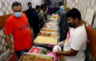 Dhaka eateries defy health guidelines despite virus risk