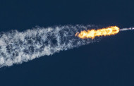 OneWeb to fly on competitor SpaceX's rockets