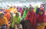 Workers remain in Gazipur factory since Saturday night demanding salary-bonus