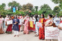 Centre threatening media: Mamata