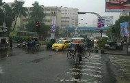 Rain, thundershower suddenly hit various dists including Dhaka