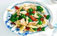 Salmon & spinach pasta recipe
