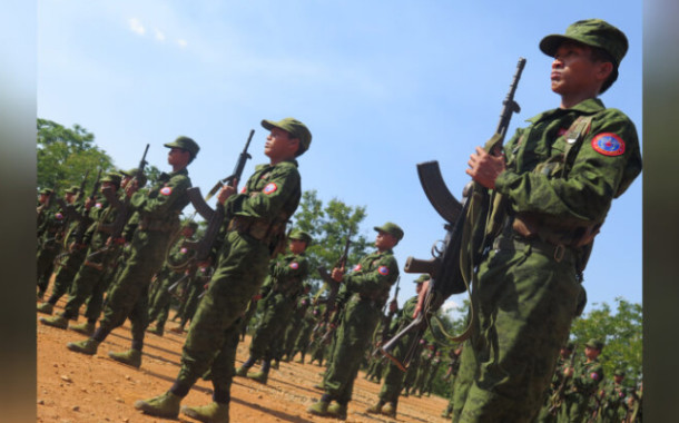 Over 100 Regime Troops Defect to Arakan Army in Western Myanmar