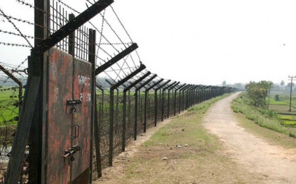 Bangladeshi killed as BSF open fires at Tripura border