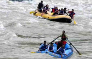 Tourism department of Gorkhaland Territorial Administration resumes rafting on Teesta river