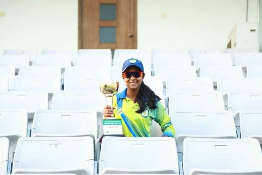 Sumona hoists Bangladesh flag high in Australian sky