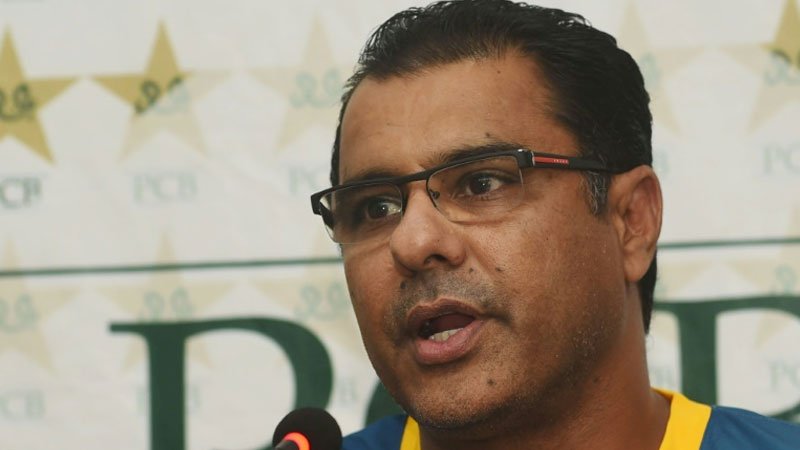 Waqar urges Afridi and Gambhir to end social media war