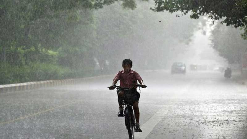 Heavy rainfall likely in 3 divisions