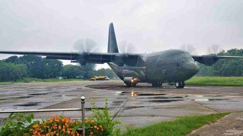 BAF aircrews leave for S Korea to transport essential medical aids