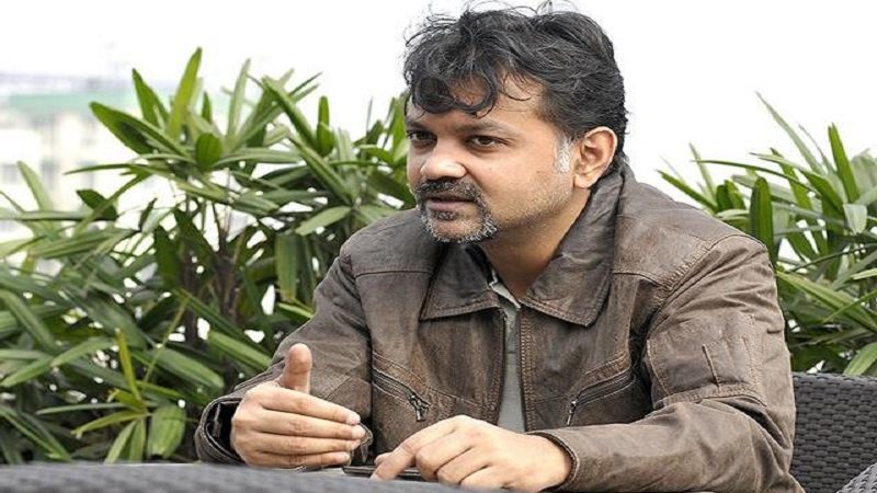 Srijit Mukherjee is busy with second song of Kakababu film