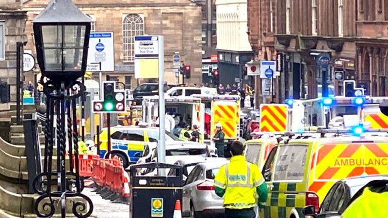 'Three dead' after stabbing attack in Glasgow