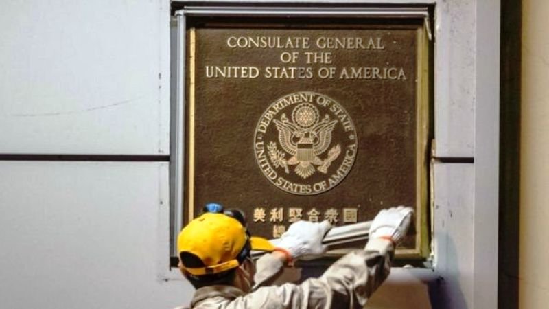 US leaves Chengdu consulate as deadline passes