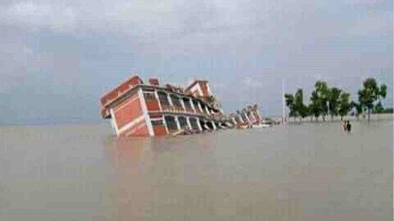 Padma devours a 3-storey school building in Madaripur