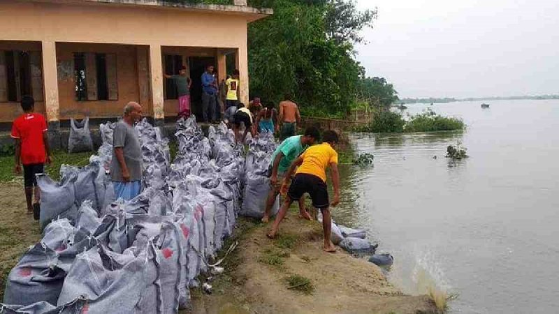 Erosion threatens Sherpur primary school