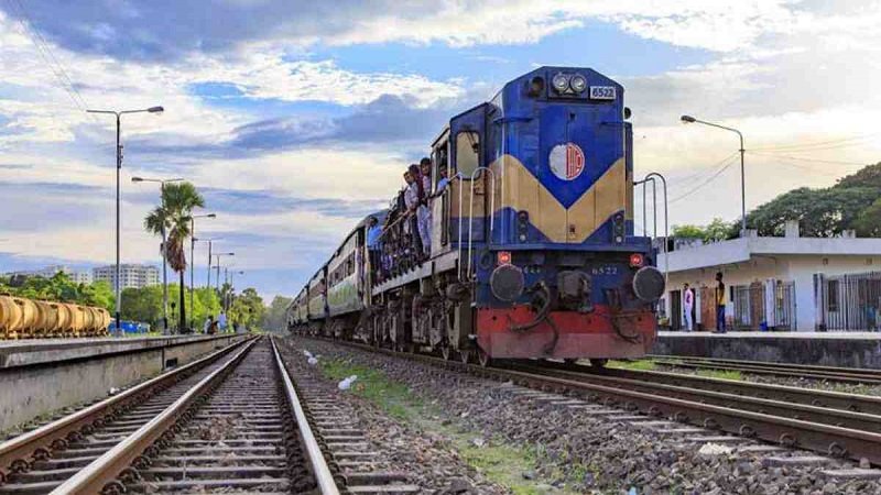 Railway relaxes NID rule for travelling, buying tickets