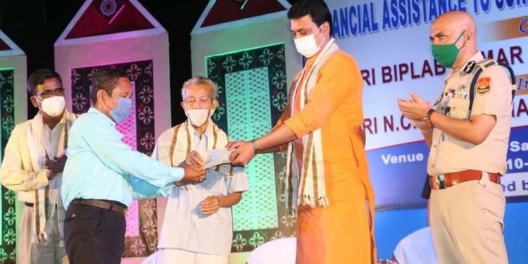 Tripura CM Biplab Deb hands over Rs 1 lakh cheque each to surrendered militants