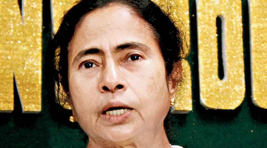 Mamata government to appoint advisers in 30 departments