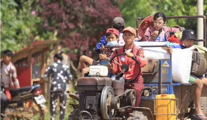 Thousands Flee Homes as Myanmar Junta Steps Up Attacks