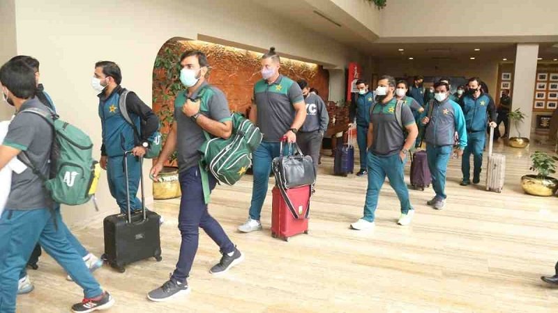 Pakistani cricket team arrives in Dhaka