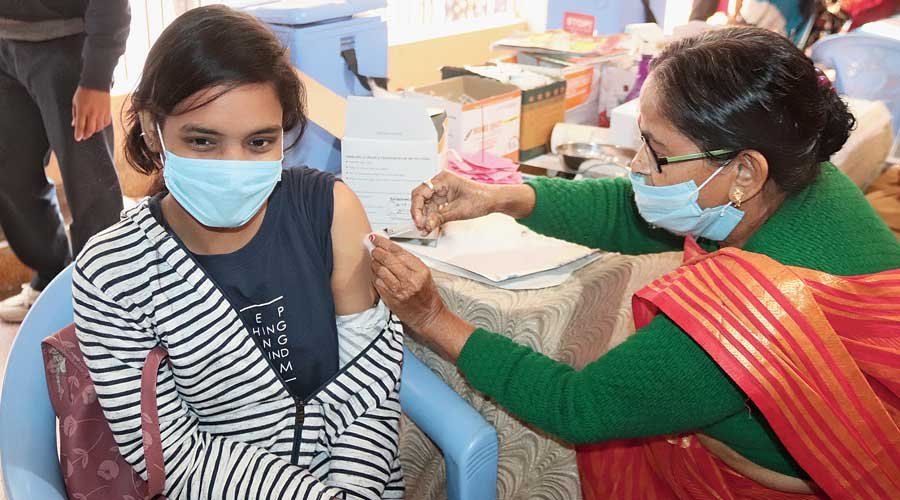 Calcutta reports 6,170 new Covid infections