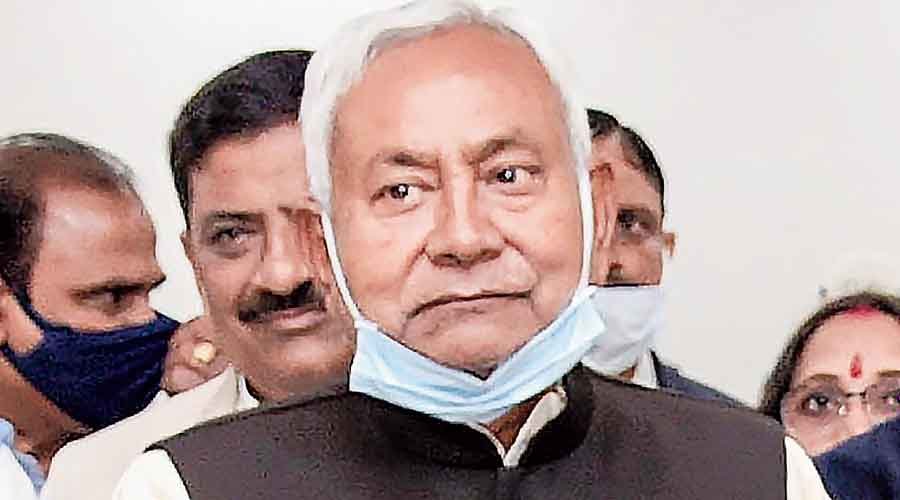 Bihar: Nitish Kumar plays safe on Lalu Prasad’s prison term