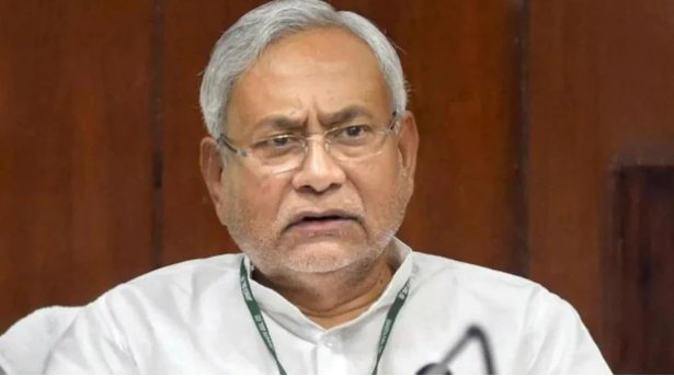 Bihar: Nitish Kumar says he is stunned, lashes out at Channi over 'UP, Bihar ke bhaiya' comment