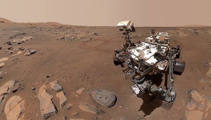 Perseverance: Nasa rover begins key drive to find life on Mars