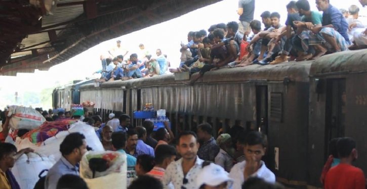 No more travelling on train roofs in Bangladesh