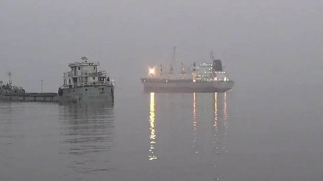 Chinese vessel arrives with coal at Mongla port