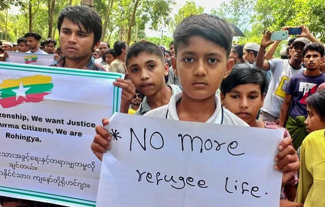 Rohingyas protest demanding repatriation to Myanmar