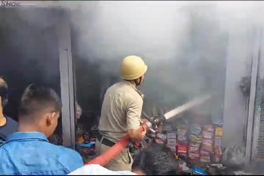 Blaze claims 12 shops in Dhupguri town of Jalpaiguri