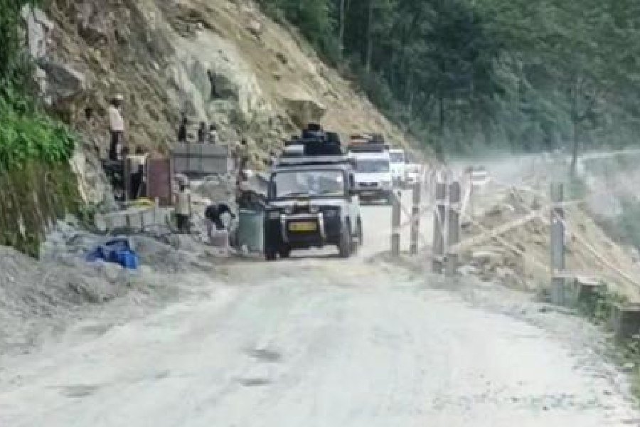 17 days after the Teesta flash flood, road connectivity to Sikkim through NH10 restored on Saturday