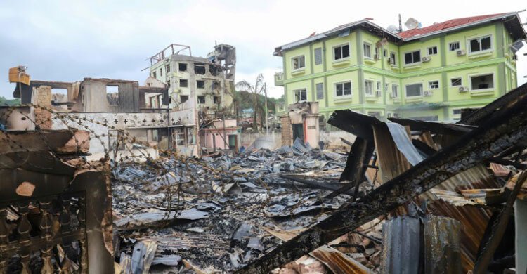 Fresh violence turn Myanmar town to rubble