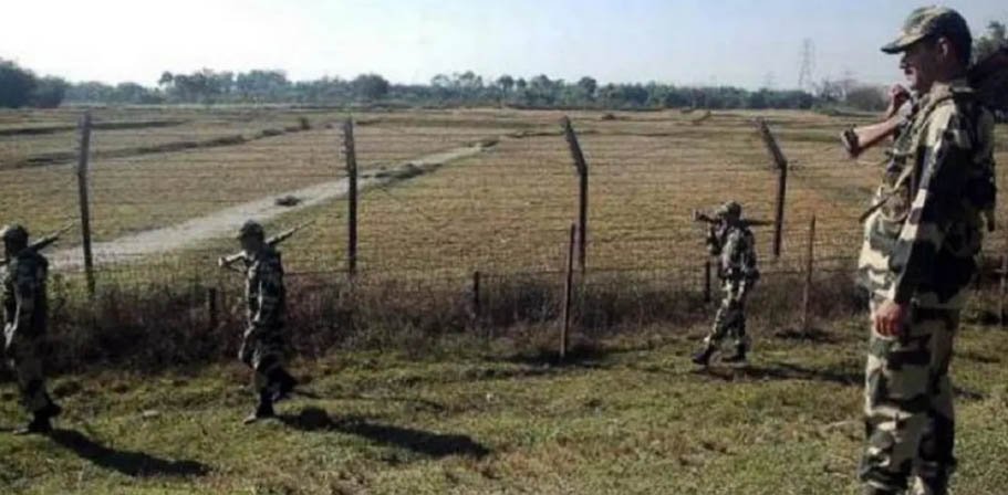 Three Bangladeshi nationals apprehended by BSF in Unakoti