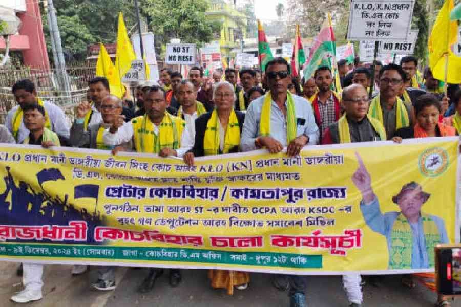 20,000 in Cooch Behar rally for Kamtapur state